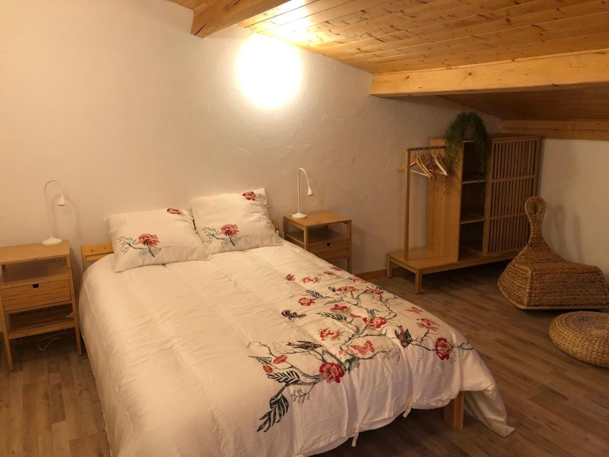 La Maisonnette Auvergnate Vertaizon Exteriér fotografie